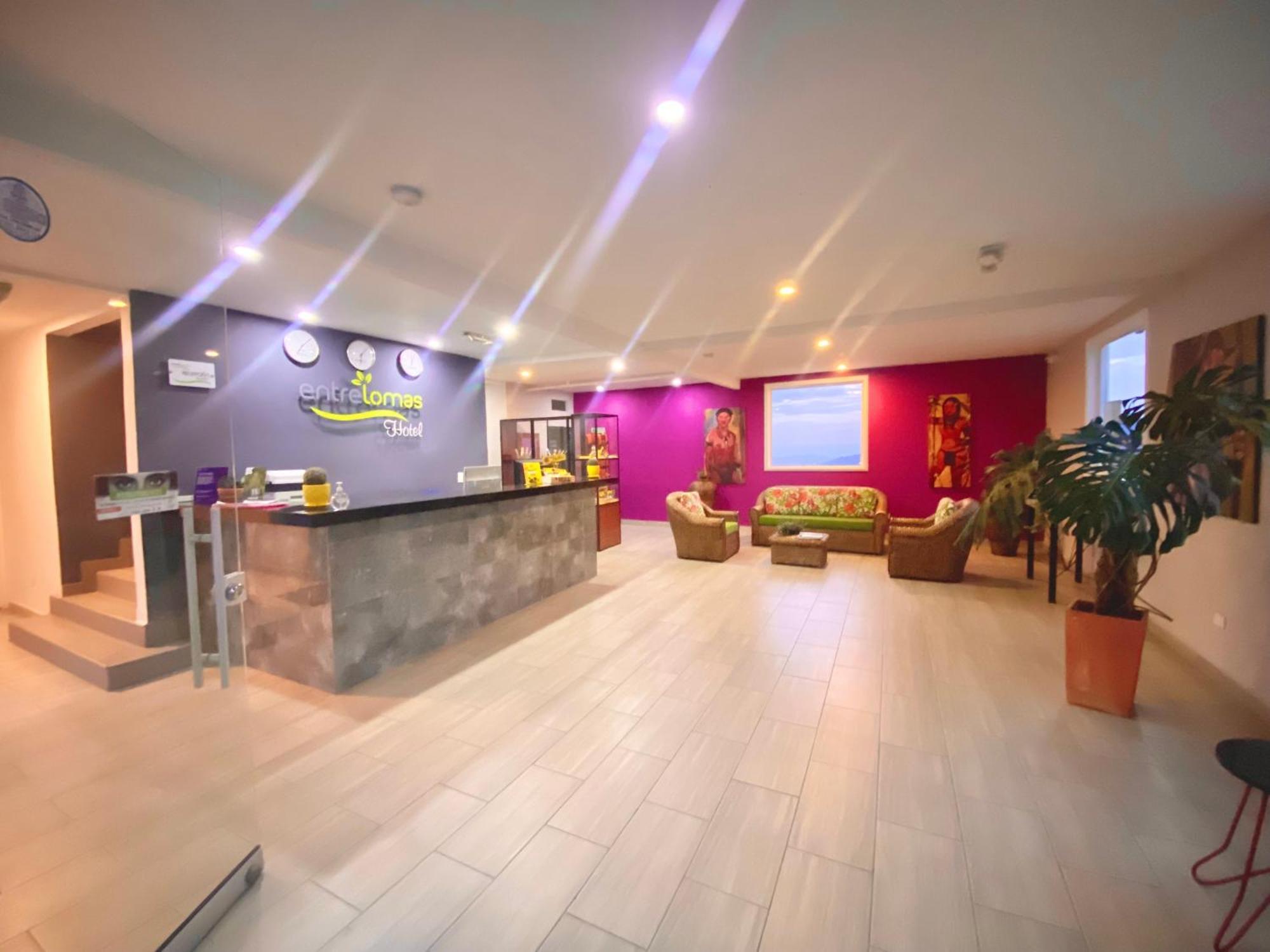 Hotel Entre Lomas