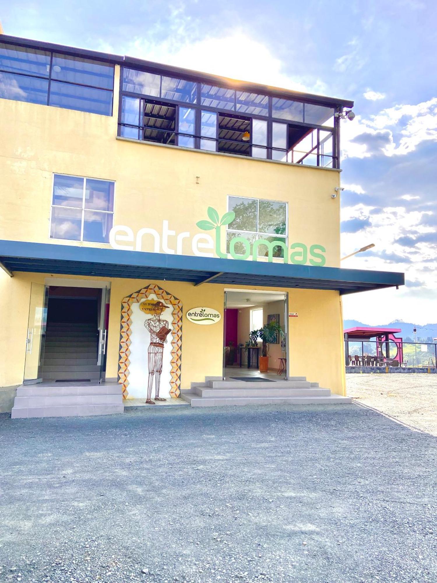 Entre Lomas Hotel *