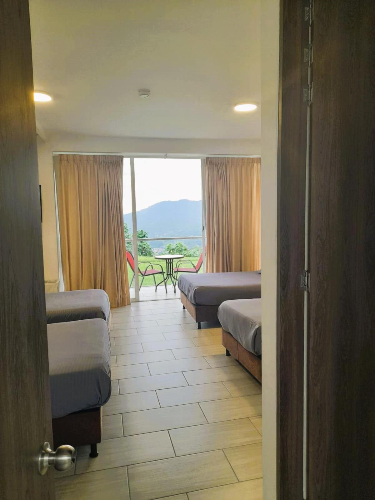 Hotel Entre Lomas